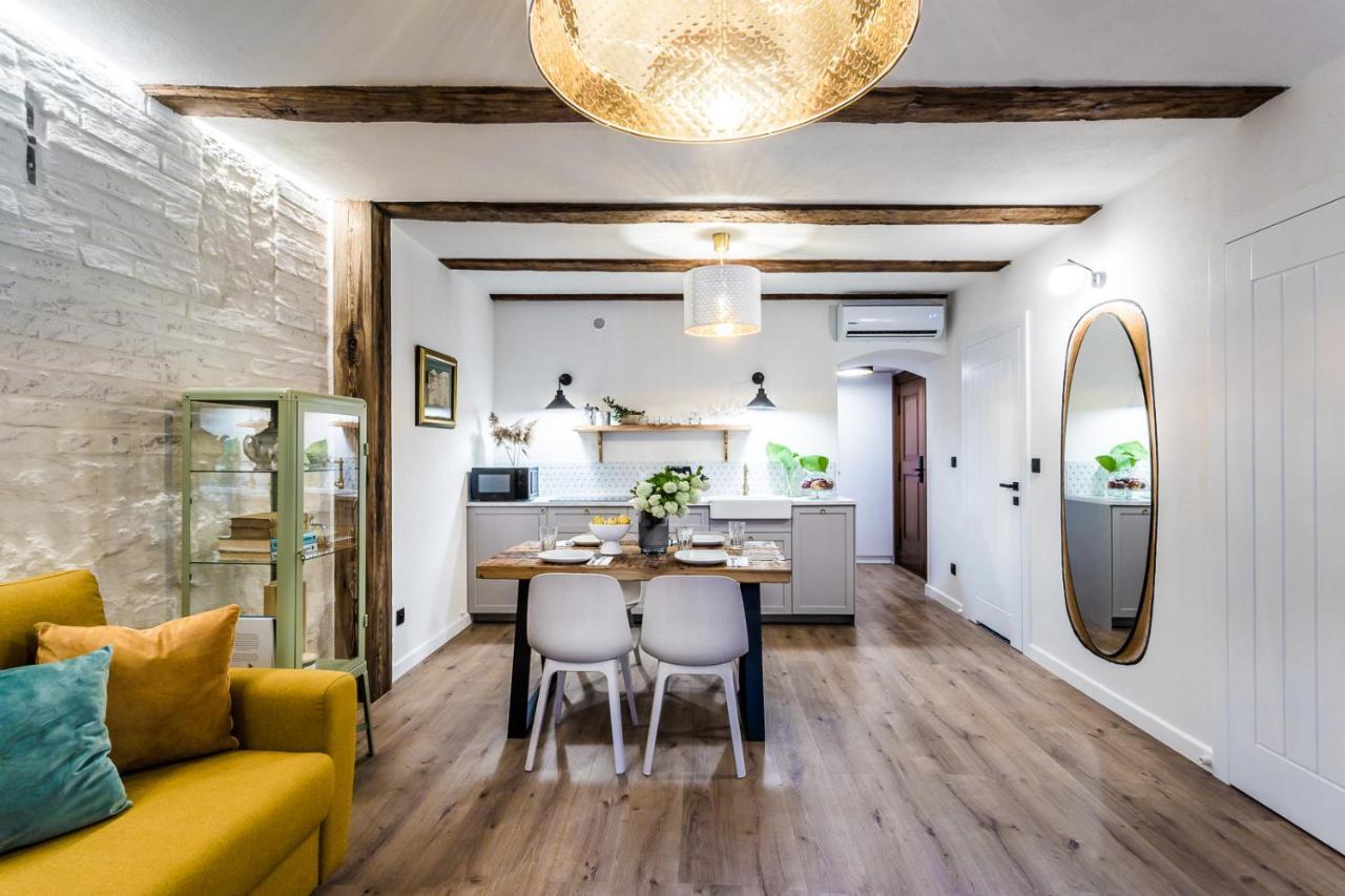Uroczy Apartament Lazienna 5/4 Stary Toruń Buitenkant foto